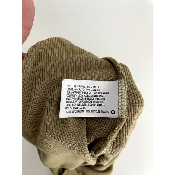 Wild Fable v-Neck Ribbed Sleeveless Bodysuit Size Large - Picture 7 of 7